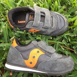 Super cute Saucony ‘jazz low pro’ sneakers Sz 6